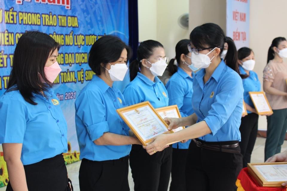 Cải thiện điều kiện làm việc cho người lao động