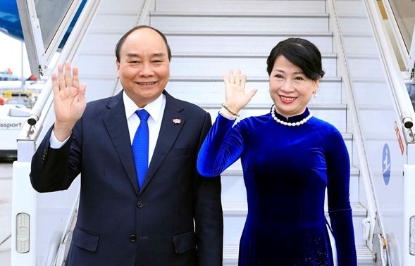 Chủ tịch nước Nguyễn Xuân Phúc lên đường thăm chính thức Nga