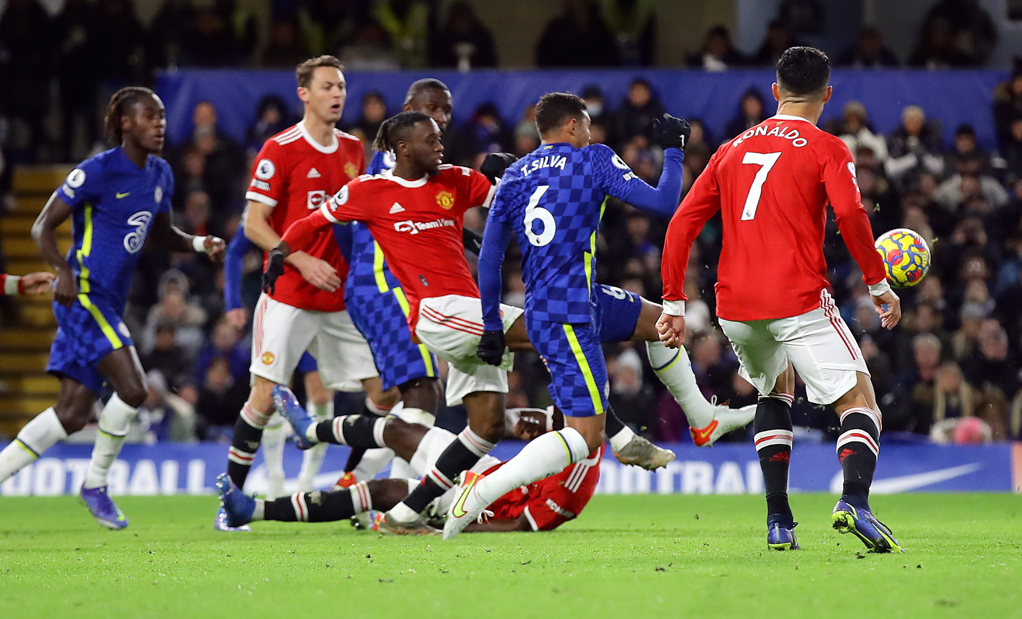 Cầm h&ograve;a Chelsea, Man United c&oacute; điểm đại chiến đầu ti&ecirc;n - Ảnh 5.