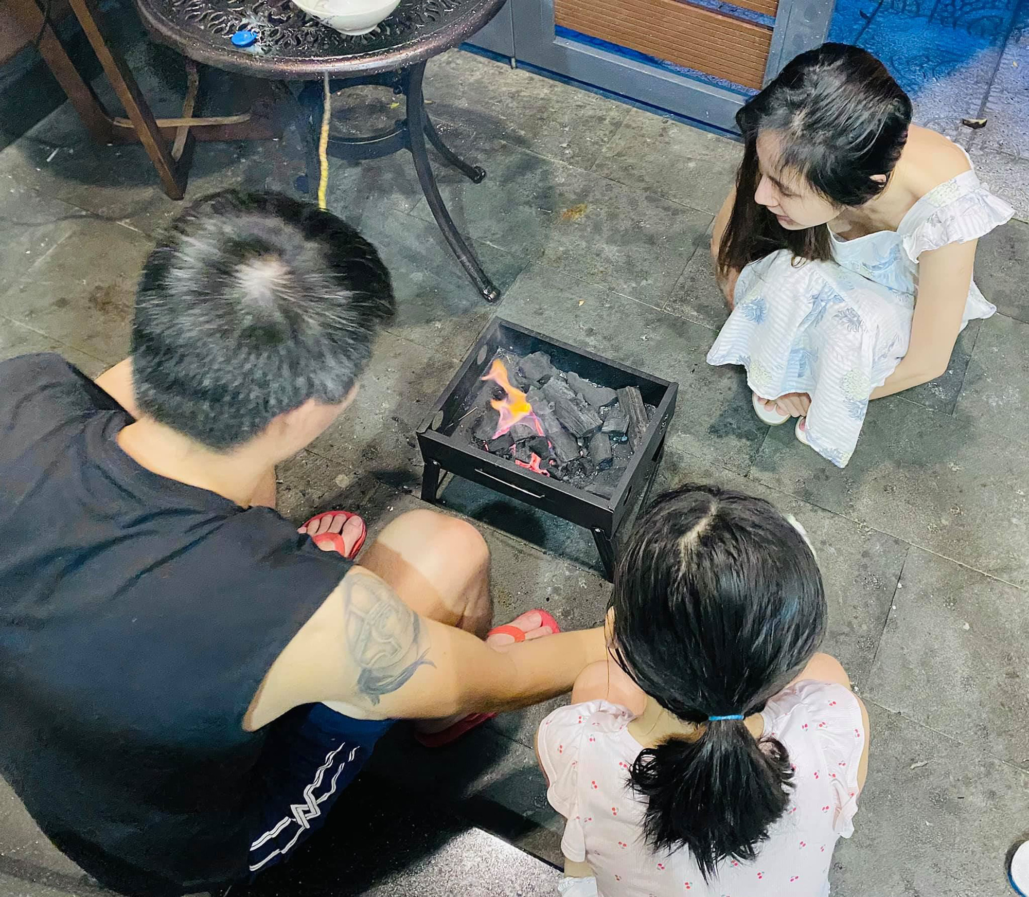 Thủy Tiên gây chú ý sau gần 2 tháng yên ắng vì lùm xùm từ thiện