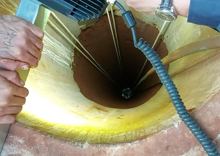 Cháu bé 3 tuổi tử vong dưới giếng nước sâu 30 m