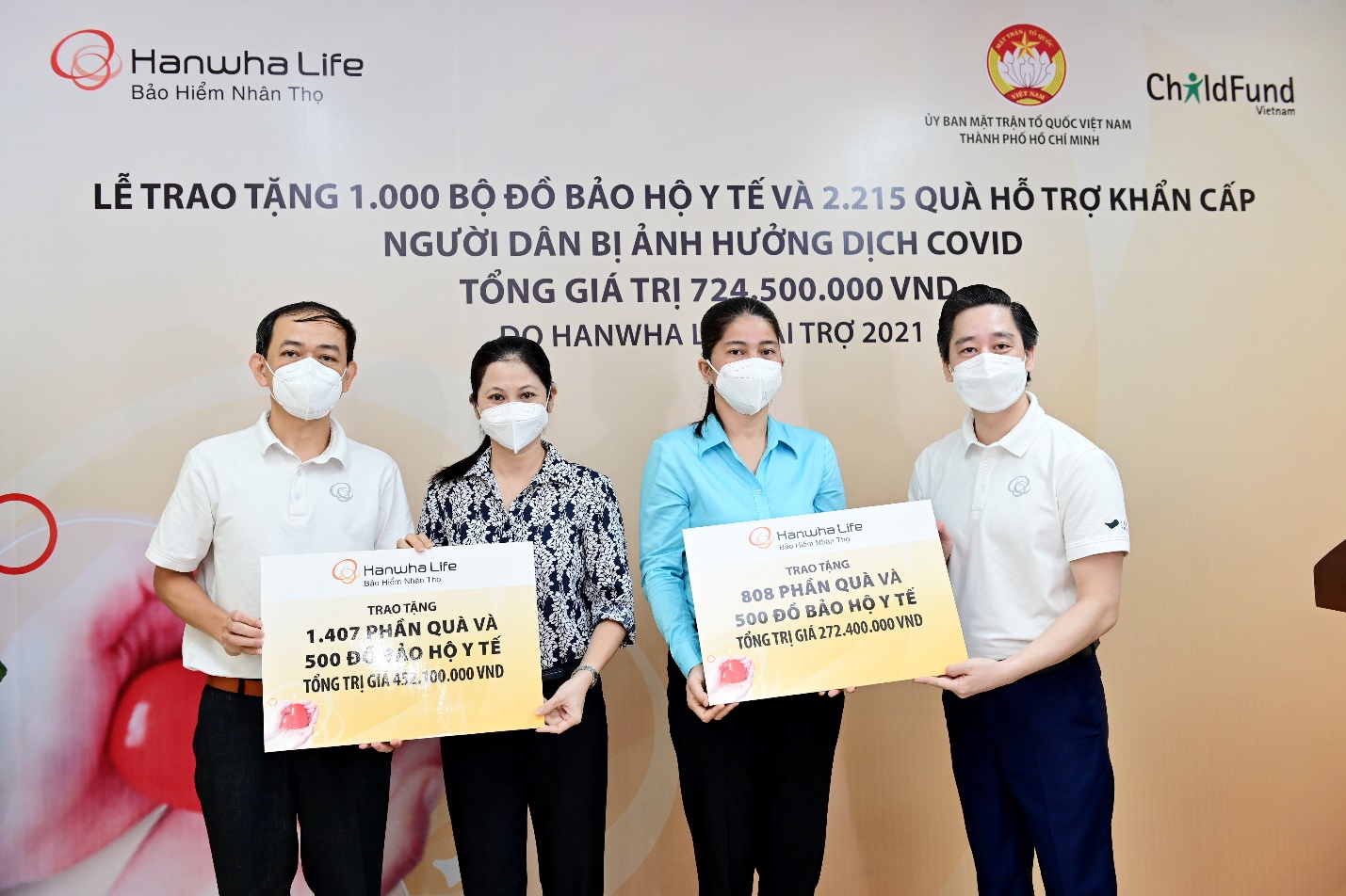 Hanwha Life Việt Nam tặng 724 triệu đồng cho trường hợp bị ảnh hưởng nặng bởi dịch Covid-19 - Ảnh 1. Hanwha Life Việt Nam tặng 724 triệu đồng cho trường hợp bị ảnh hưởng nặng bởi dịch Covid-19 - Ảnh 1.