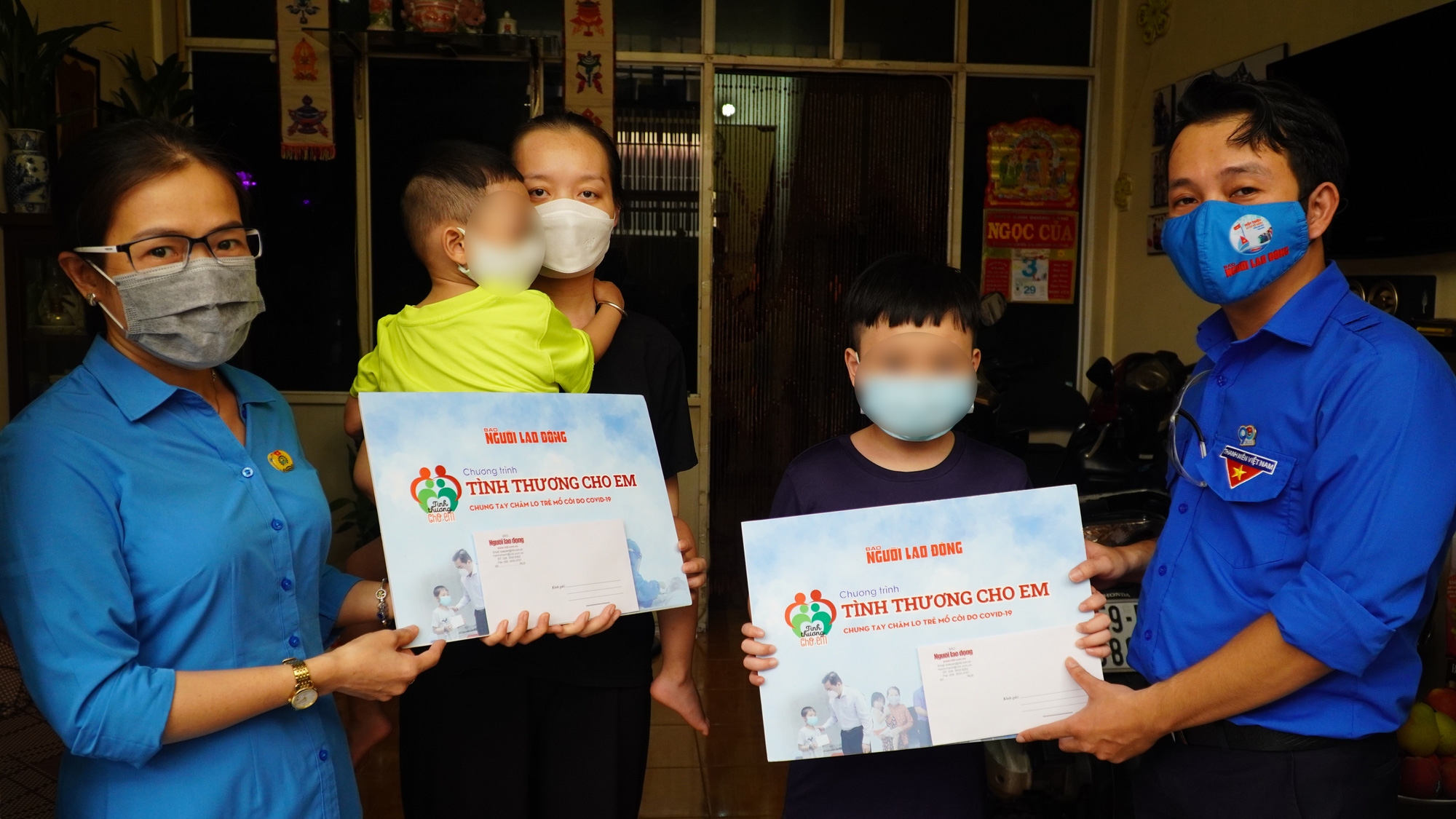 Chương trình “Tình thương cho em” đến với trẻ em mồ côi vì Covid-19 ở quận 1 - Ảnh 1.