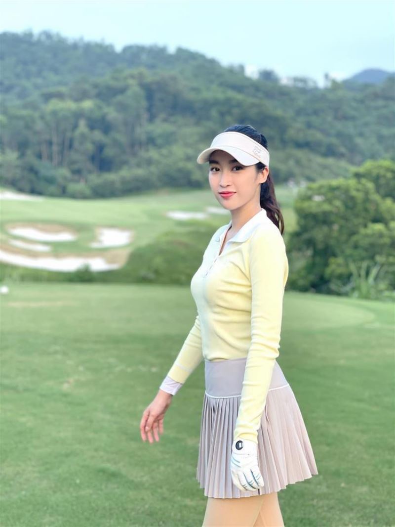Bị đồn ra sân golf săn đại gia, hoa hậu Đỗ Mỹ Linh nói gì? - Ảnh 4.