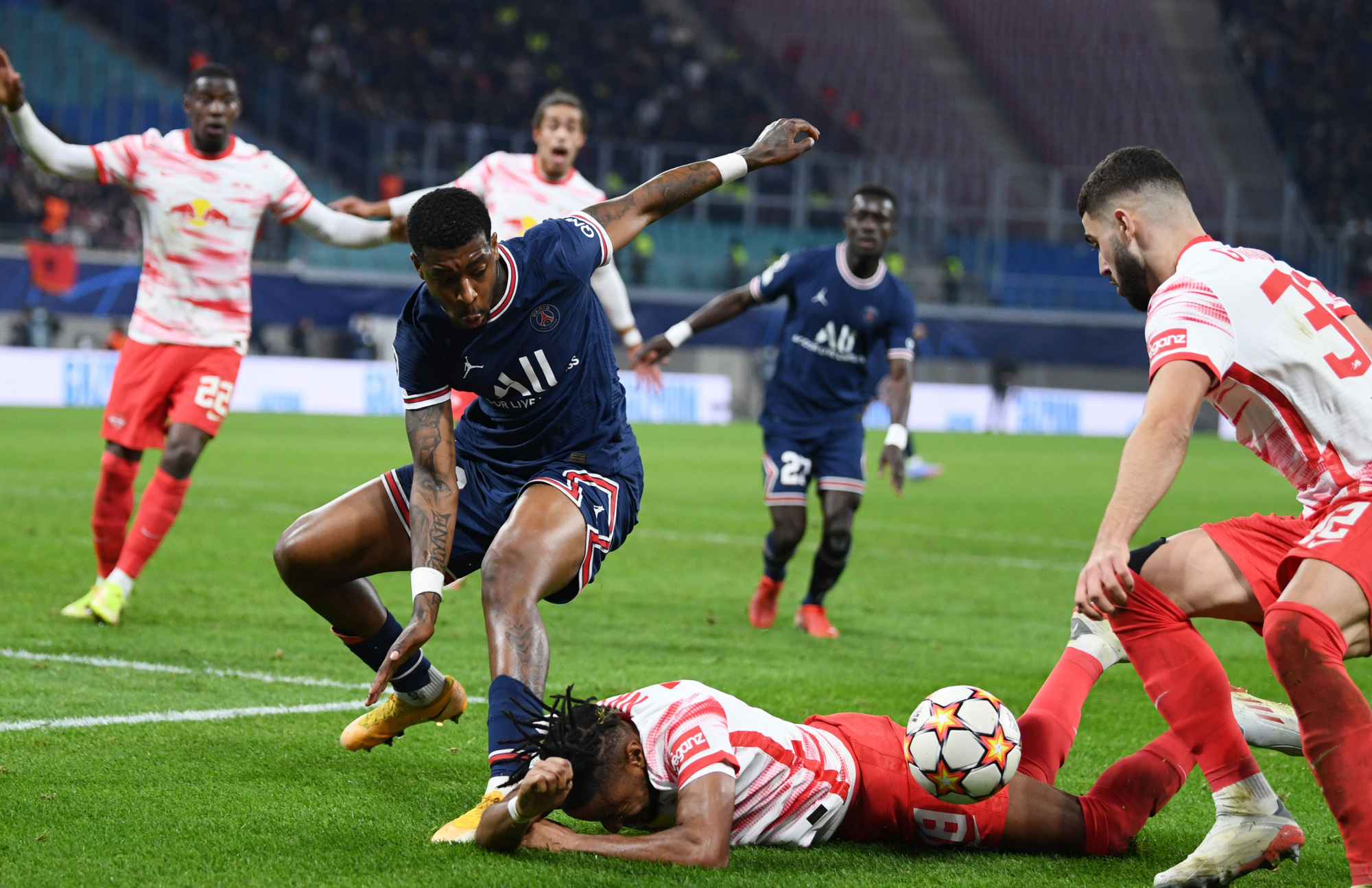 Vắng Messi, PSG bị chia điểm đ&aacute;ng tiếc tại Champions League - Ảnh 2.