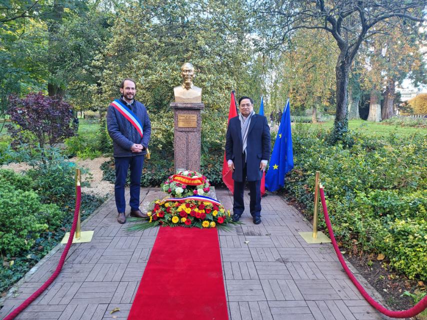 Thủ tướng Phạm Minh Chính và Thủ tướng Jean Castex chứng kiến ký nhiều thỏa thuận hợp tác - Ảnh 8.