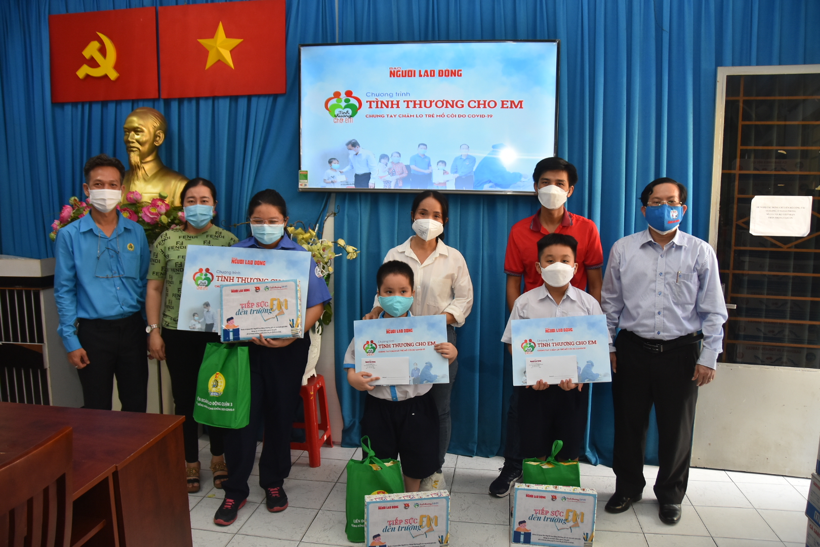 Chương trình “Tình thương cho em": Động viên người ở lại vượt qua biến cố, tiến về phía trước