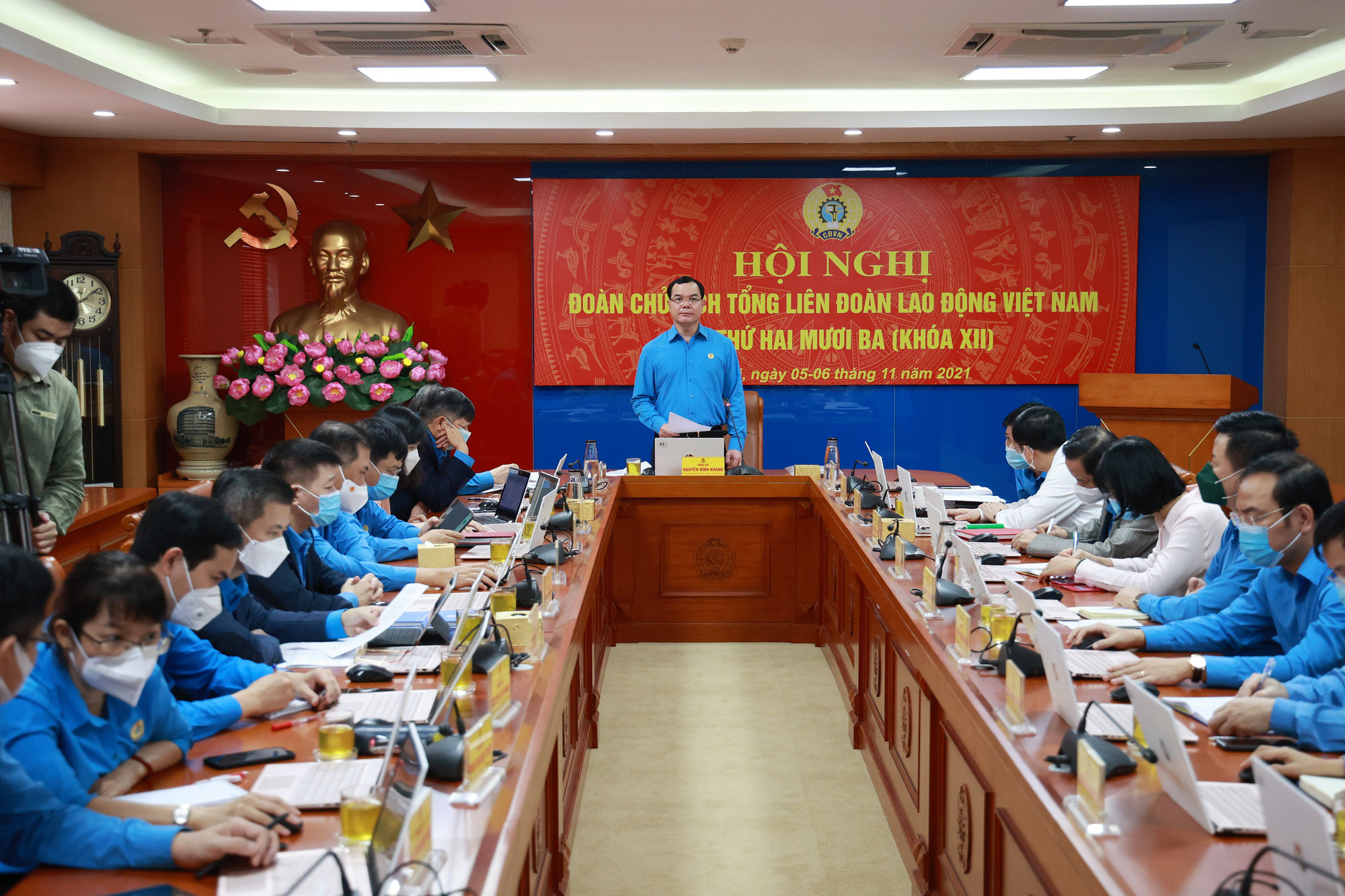 Ưu tiên việc làm cho người lao động