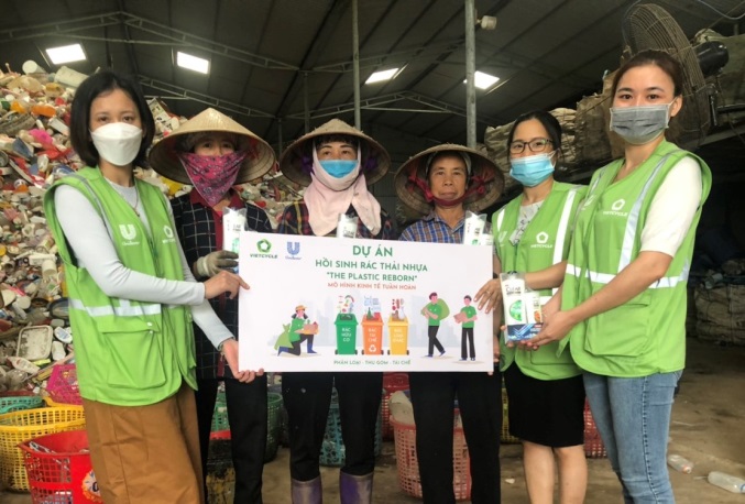 Chương tr&igrave;nh thu gom v&agrave; xử l&yacute; r&aacute;c thải nhựa với mục ti&ecirc;u k&eacute;p lần đầu ti&ecirc;n được triển khai tại H&agrave; Nội - Ảnh 1.