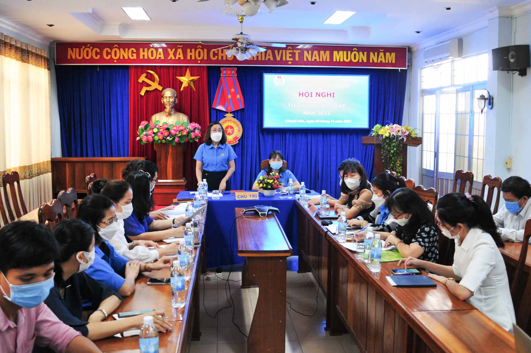 Khánh Hòa: Tư vấn pháp luật cho giáo viên