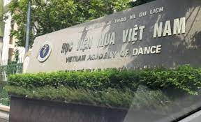 Các trường nghệ thuật được dạy chương trình giáo dục thường xuyên