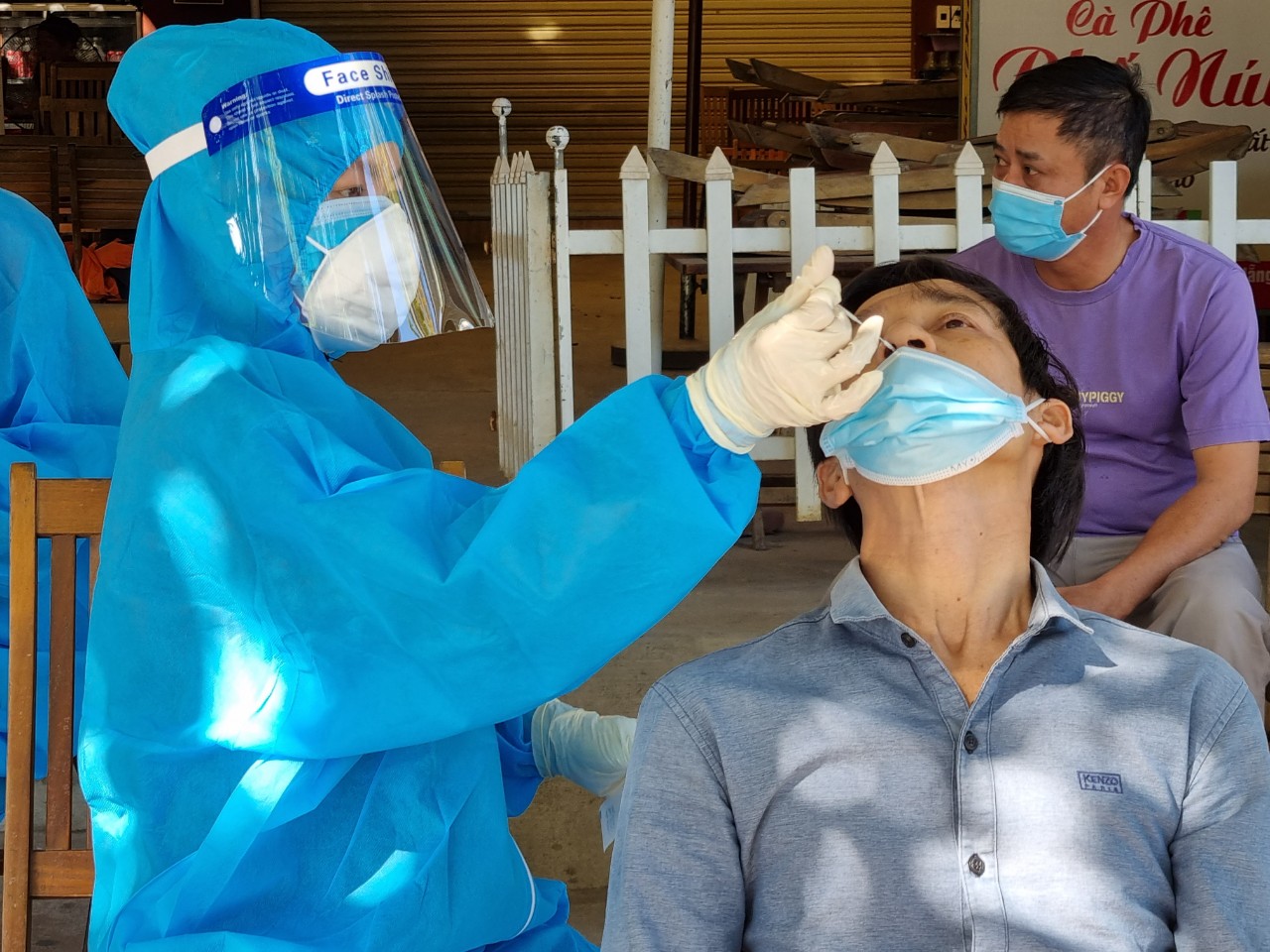 Đà Nẵng xét nghiệm diện rộng, phát hiện 9 ca Covid-19 trong cộng đồng