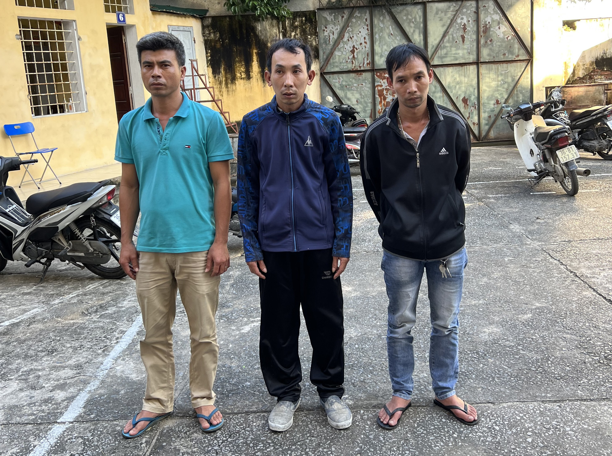 Bán lan var "Hồng Yên Thủy" sai giống, bị cưỡng đoạt hàng trăm triệu đồng