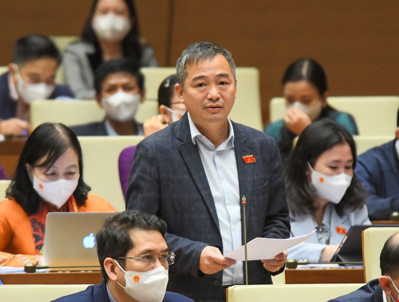ĐB Nguyễn Lân Hiếu: Hãy để chúng tôi yên tâm với thu nhập, không lăn tăn cám dỗ nhỏ nhặt