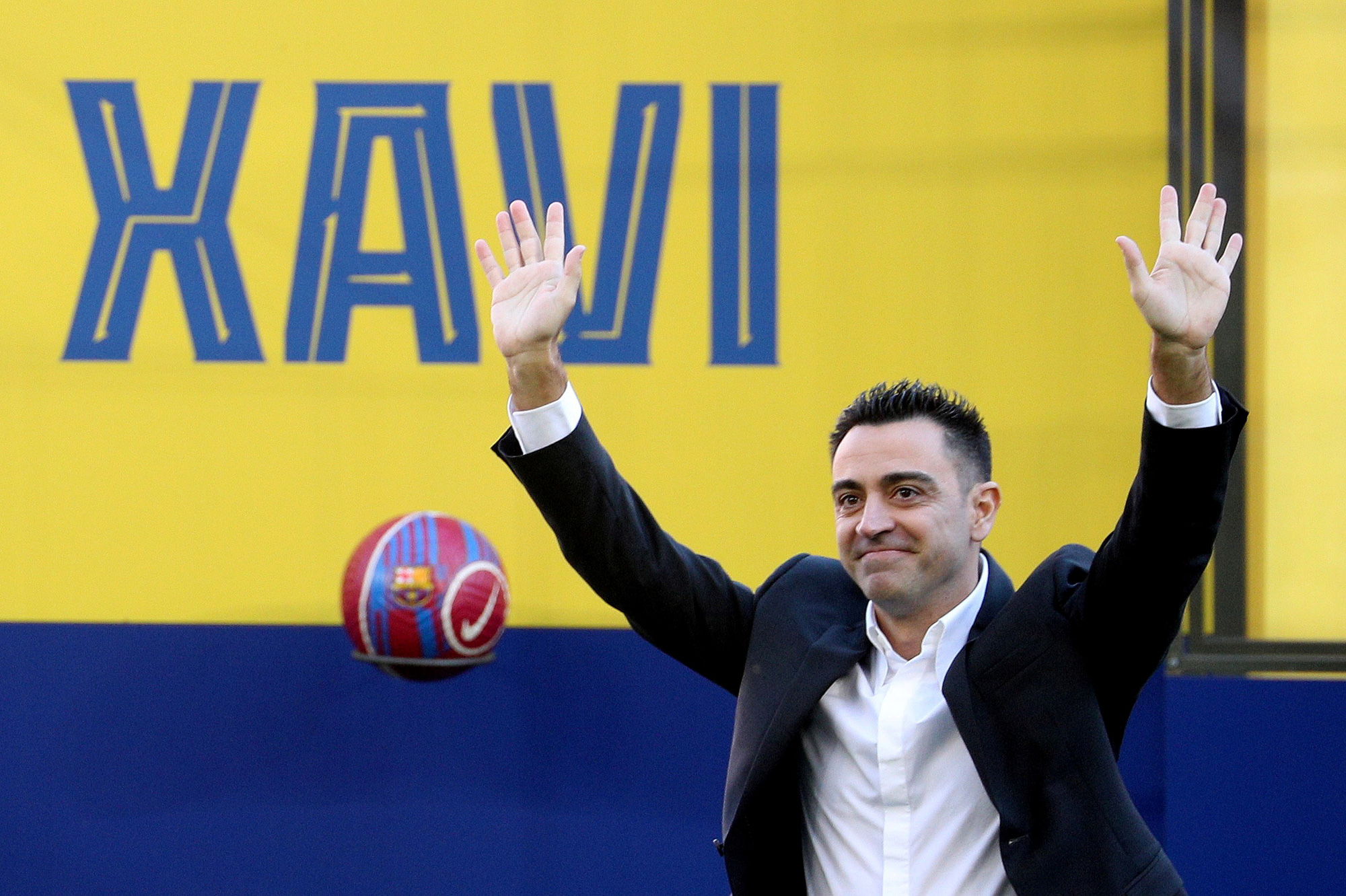 Xavi Hernandez: Đạo quân chiến thắng Barcelona sẽ trở lại