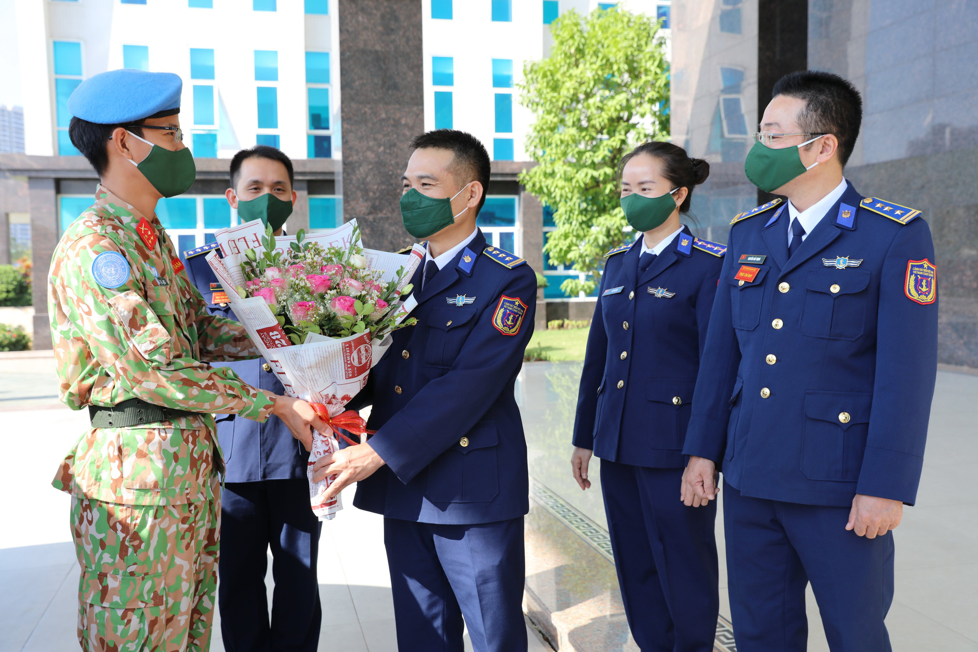 Sĩ quan trẻ Cảnh s&aacute;t biển tham gia lực lượng mũ nồi xanh tại Ph&aacute;i bộ Nam Sudan - Ảnh 4.