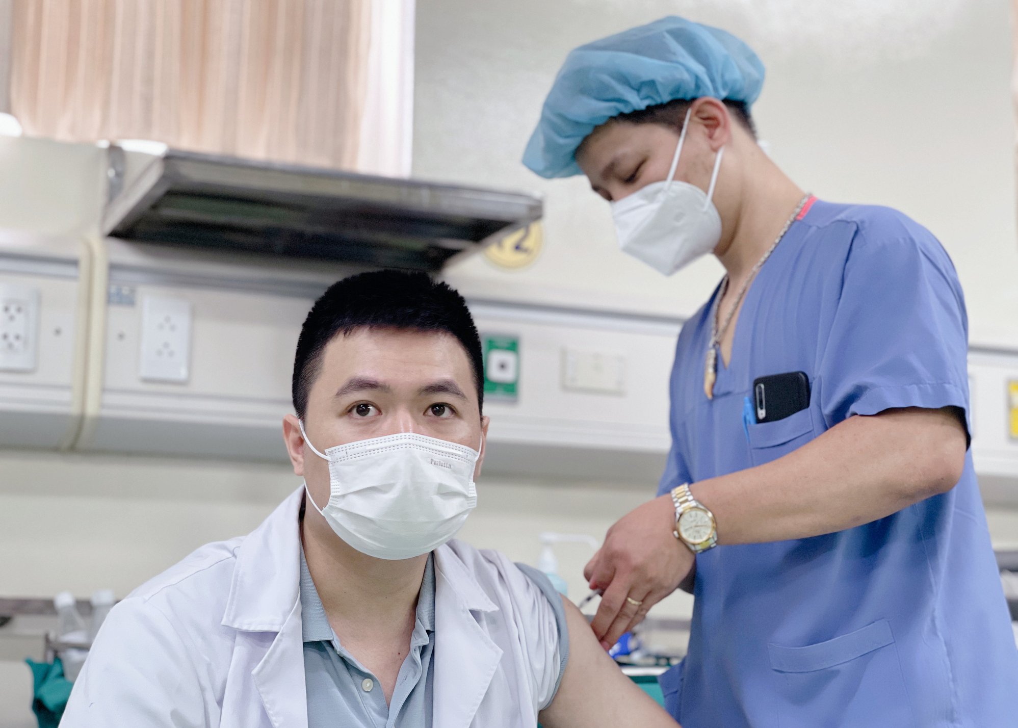 Bắt đầu tiêm bổ sung, nhắc lại mũi 3 vắc-xin Covid-19