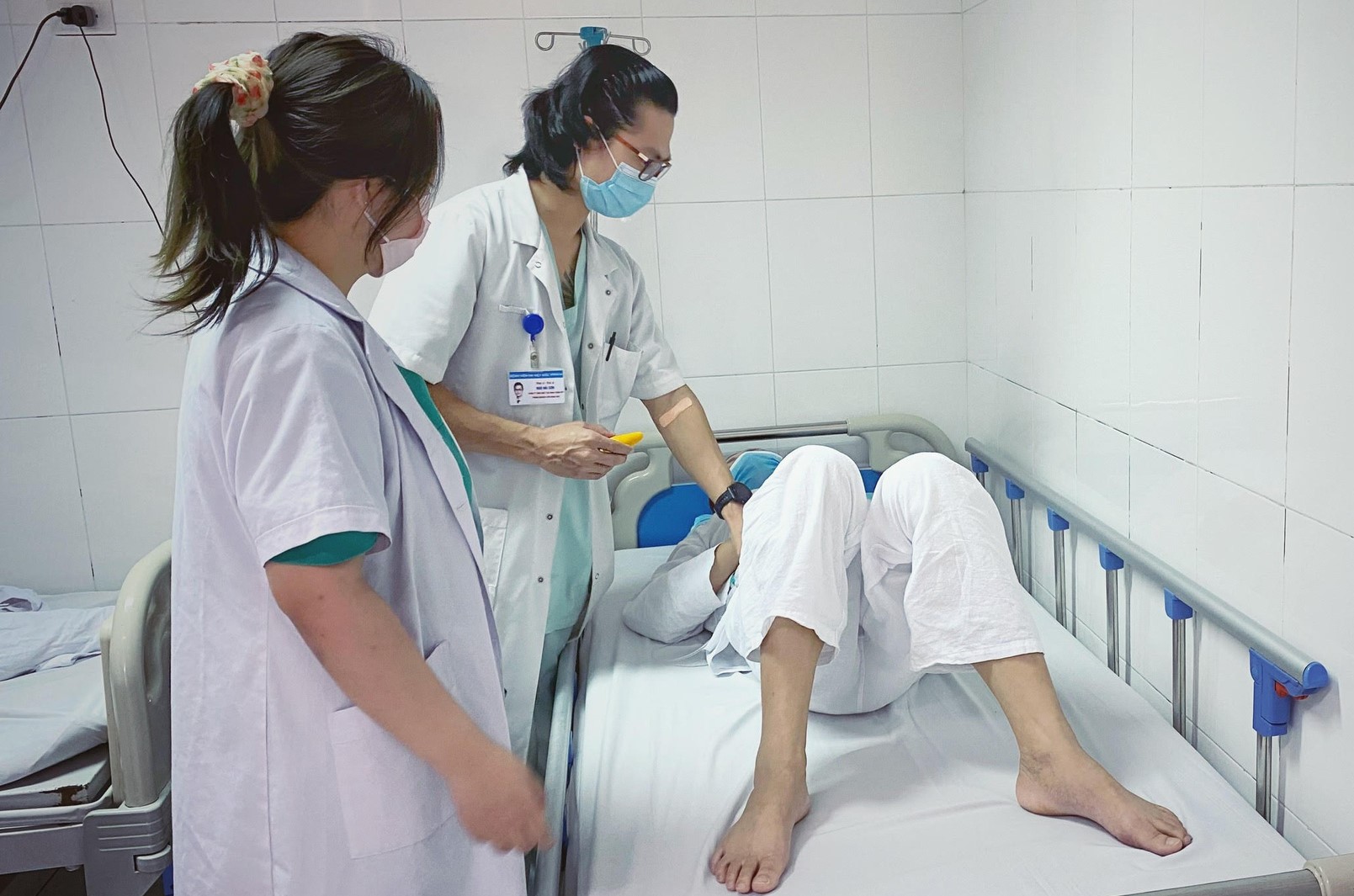 Tạo hình âm đạo bằng đoạn ruột tự thân cho cô gái 29 tuổi không có âm đạo