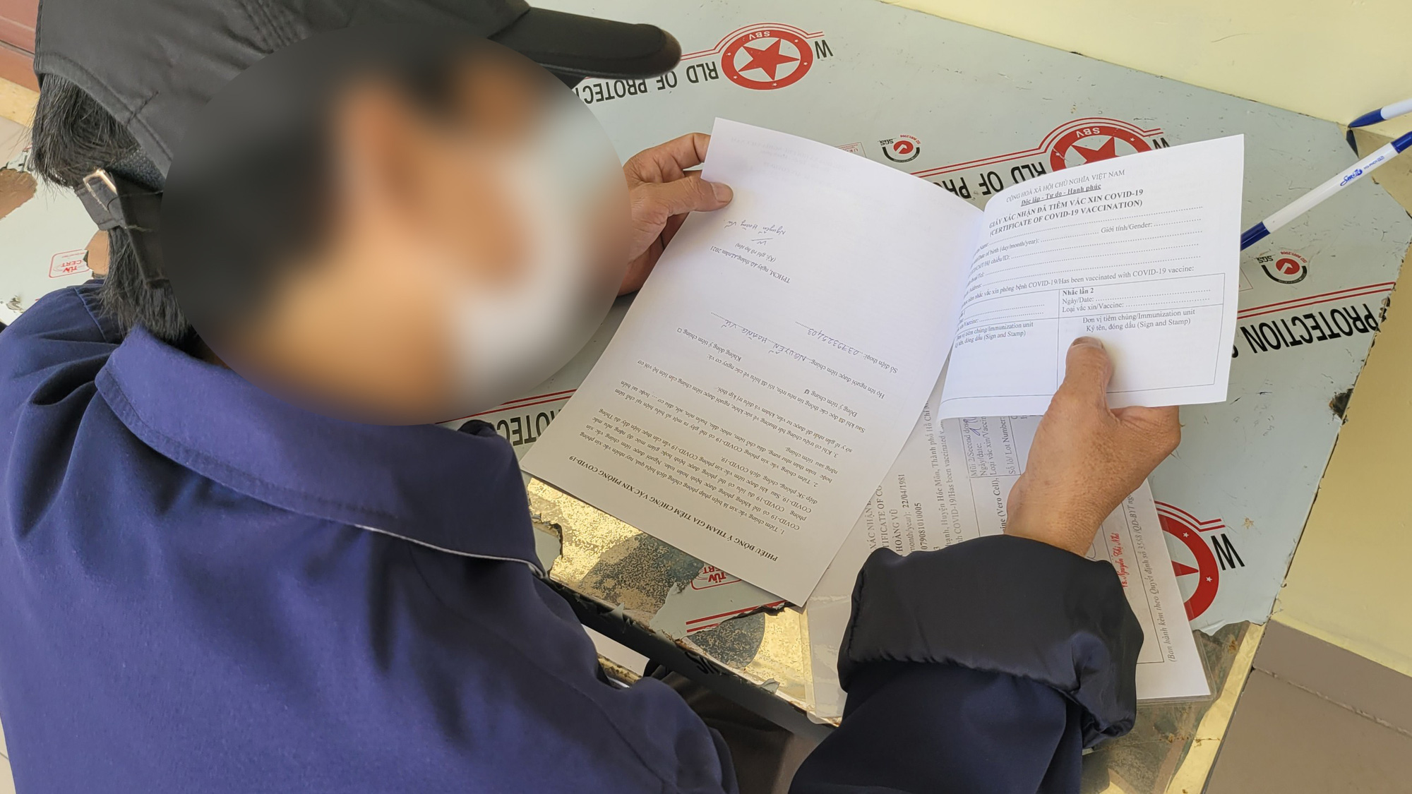 TP HCM bắt đầu ti&ecirc;m mũi 3 cho lực lượng tuyến đầu v&agrave; người suy giảm miễn dịch - Ảnh 4.