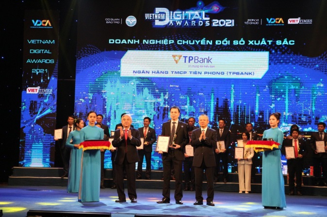 Giải thưởng Doanh nghiệp chuyển đổi số xuất sắc gọi tên TPBank