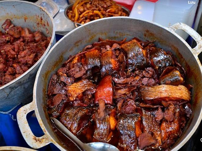 Cá kho ngoại truyện