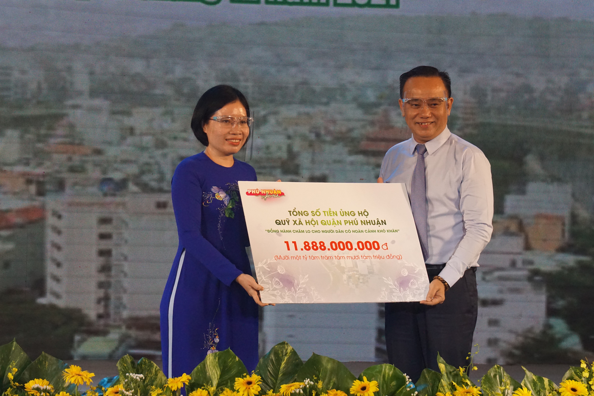 Lan tỏa cảm x&uacute;c trong đ&ecirc;m nhạc Ph&uacute; Nhuận xanh, Ph&uacute; Nhuận nghĩa t&igrave;nh - Ảnh 6.
