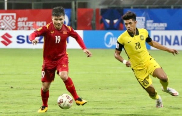 Quang Hải nói gì khi lập "siêu phẩm" vào lưới Malaysia?