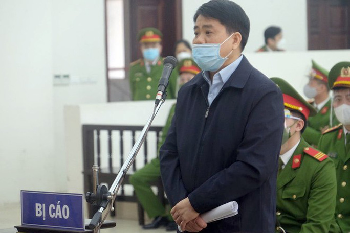Nguy&ecirc;n Chủ tịch H&agrave; Nội Nguyễn Đức Chung bị tuy&ecirc;n 8 năm t&ugrave;, bồi thường 25 tỉ đồng - Ảnh 1.