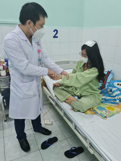 Can thiệp nội mạch chữa ph&igrave;nh động mạch n&atilde;o - Ảnh 1.