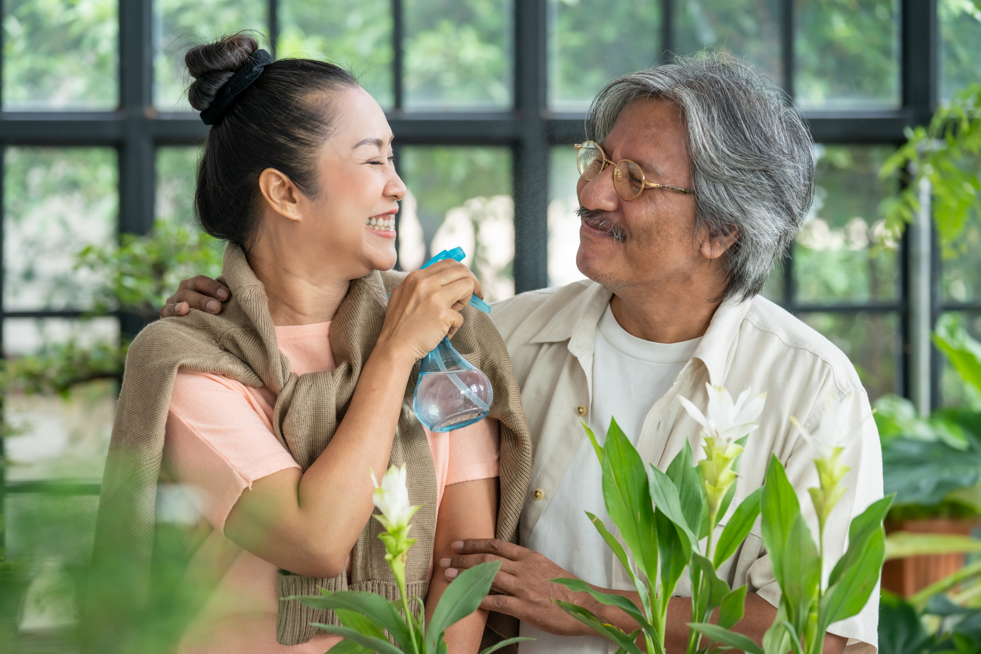 Ai cũng tưởng họ sẽ bỏ nhau&hellip; - Ảnh 2.
