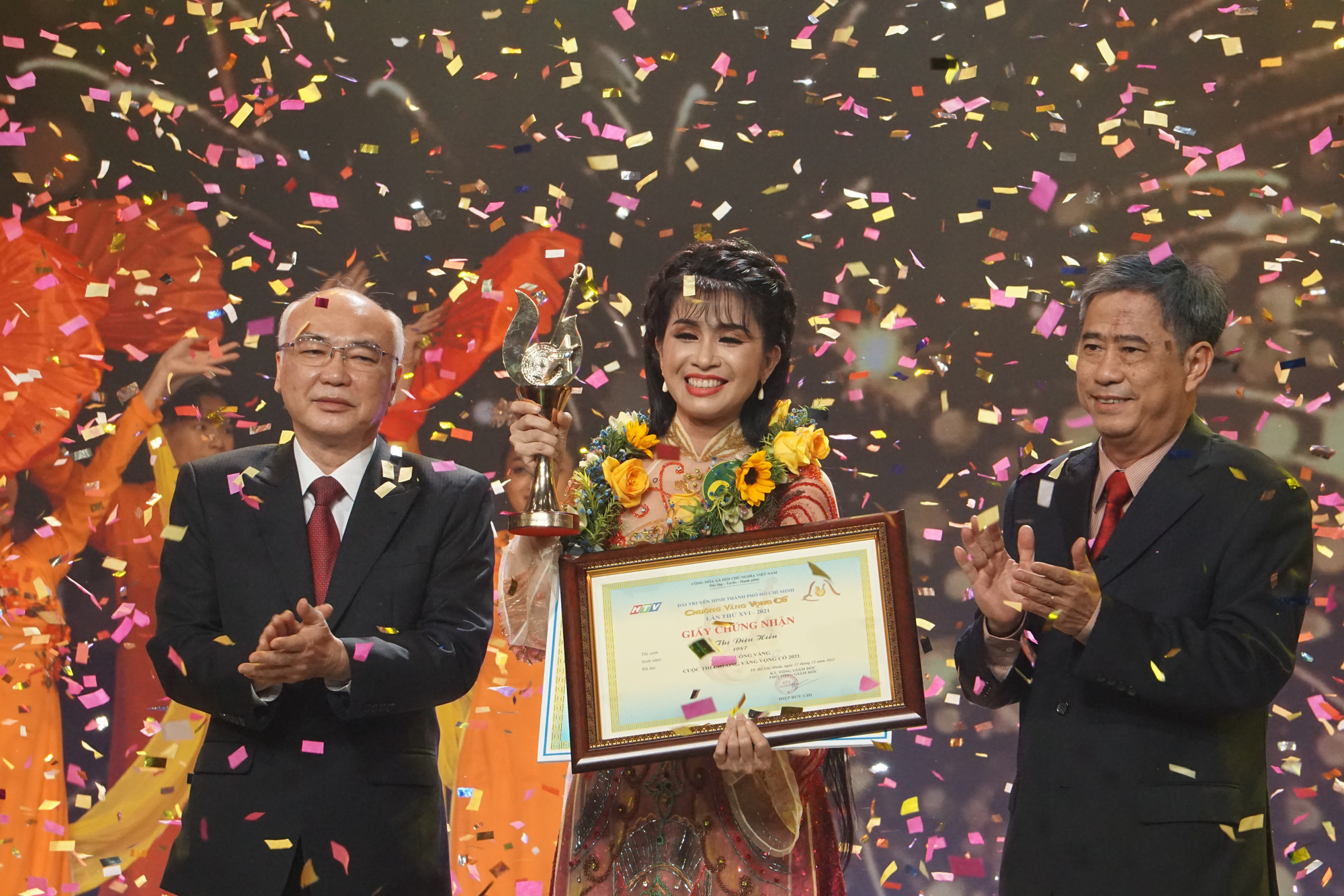 Lê Thị Diệu Hiền đoạt giải Chuông vàng vọng cổ 2021