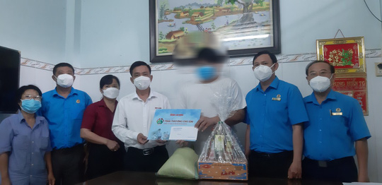 “Tình thương cho em” đến với Bến Tre và Long An - Ảnh 1.