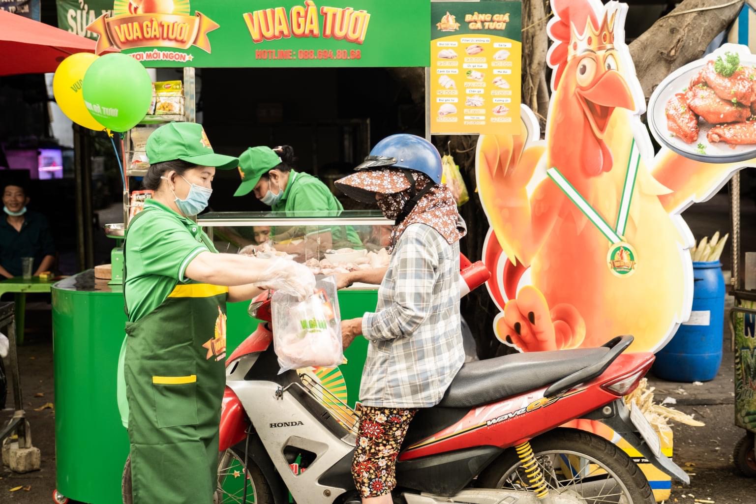 Hệ thống phân phối 3F Viet Food bắt tay với hãng xe Borzo