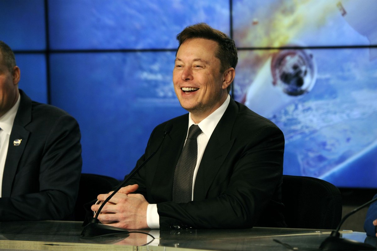 Time bị chỉ tr&iacute;ch v&igrave; chọn tỉ ph&uacute; Elon Musk l&agrave; Nh&acirc;n vật của năm - Ảnh 3.