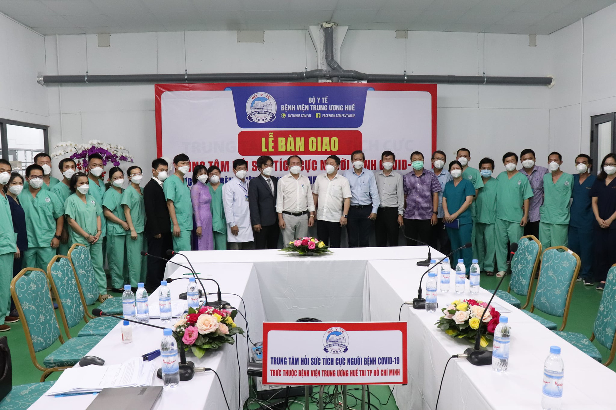 Bệnh viện Bệnh Nhiệt Đới TP HCM tiếp quản trung tâm hồi sức Covid-19 từ Bệnh viện Trung ương Huế - Ảnh 1.