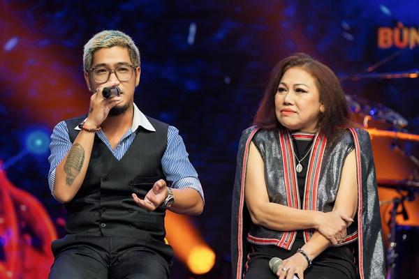 Siu Black tái xuất showbiz, đi xe ôm đến sự kiện