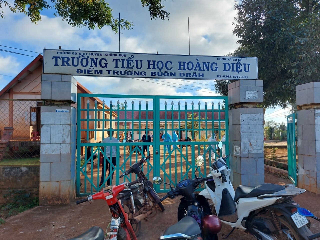 Đắk Lắk: Nhiều học sinh tại 3 trường nhiễm SARS-CoV-2 - Ảnh 2.