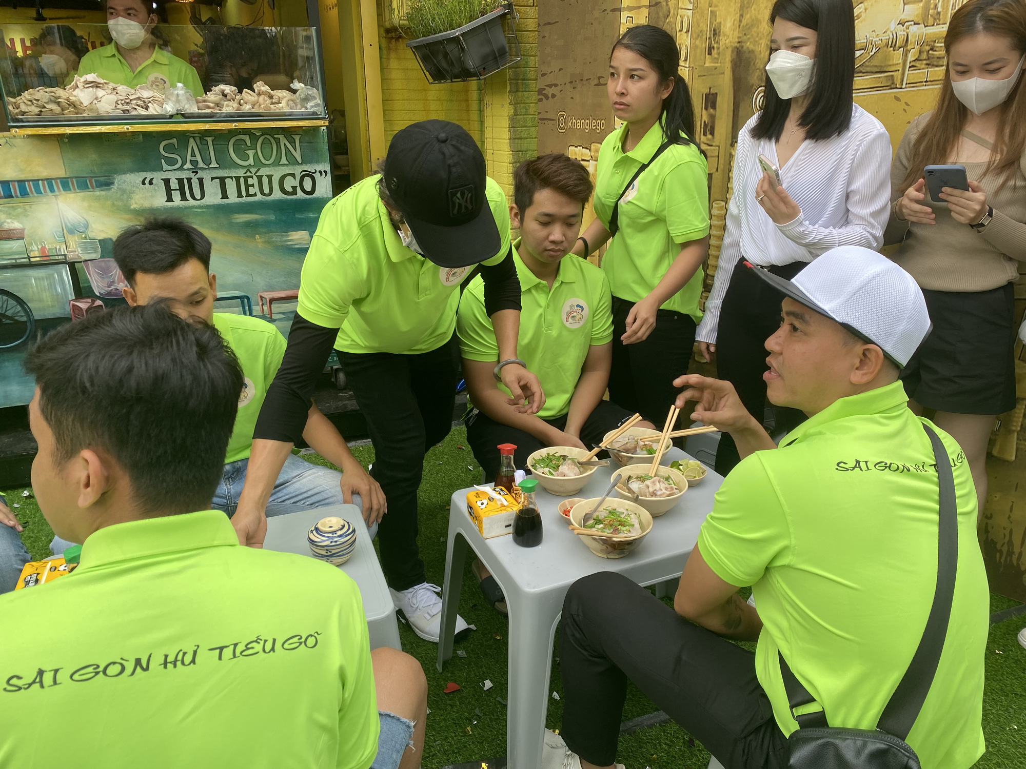 "Lên đời" hủ tiếu gõ