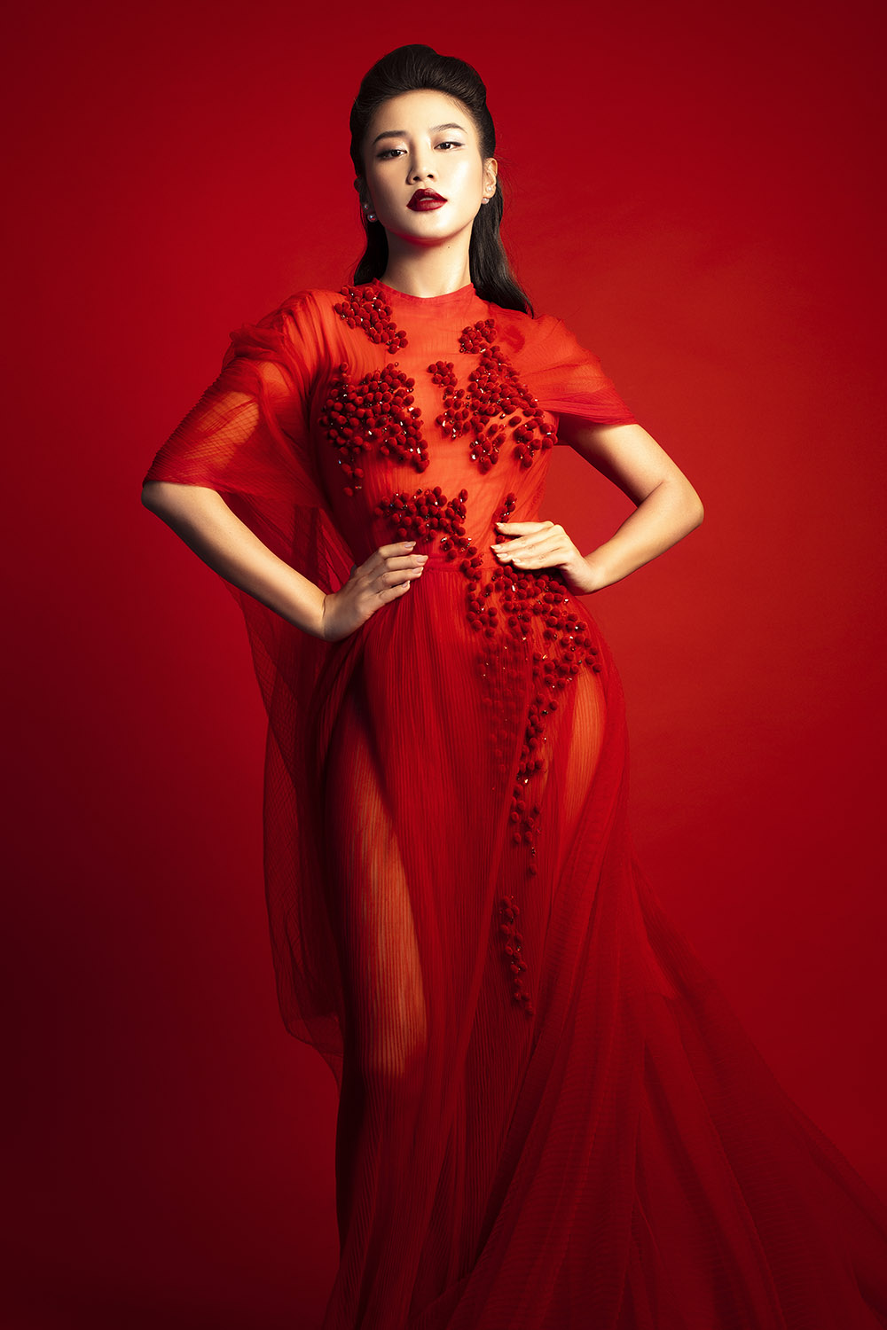 Hình ảnh Văn Mai Hương bất ngờ xuất hiện ở Quảng trường Thời đại của Mỹ - Ảnh 3.