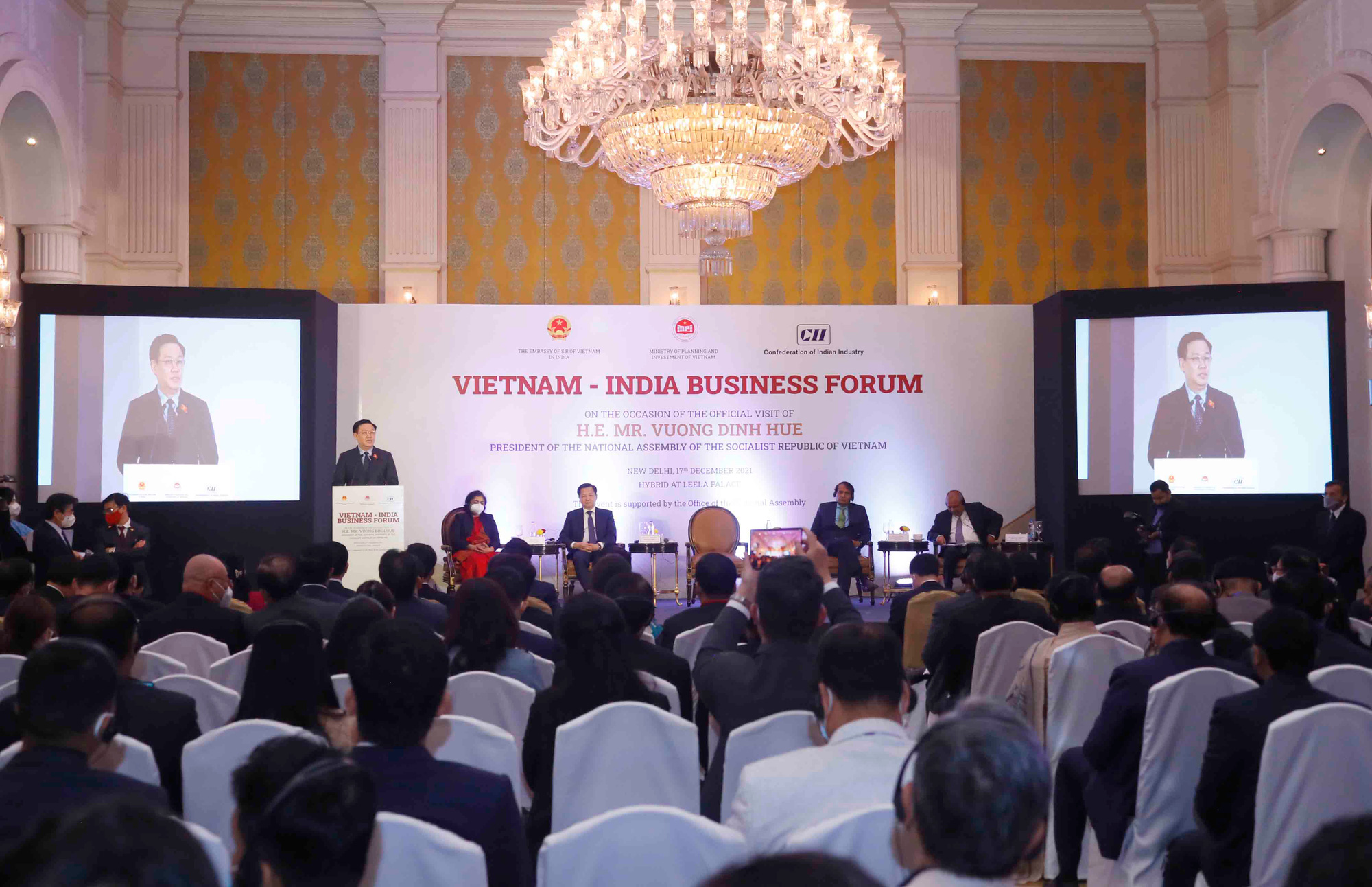 Việt Nam - Ấn Độ ký nhiều dự án đầu tư