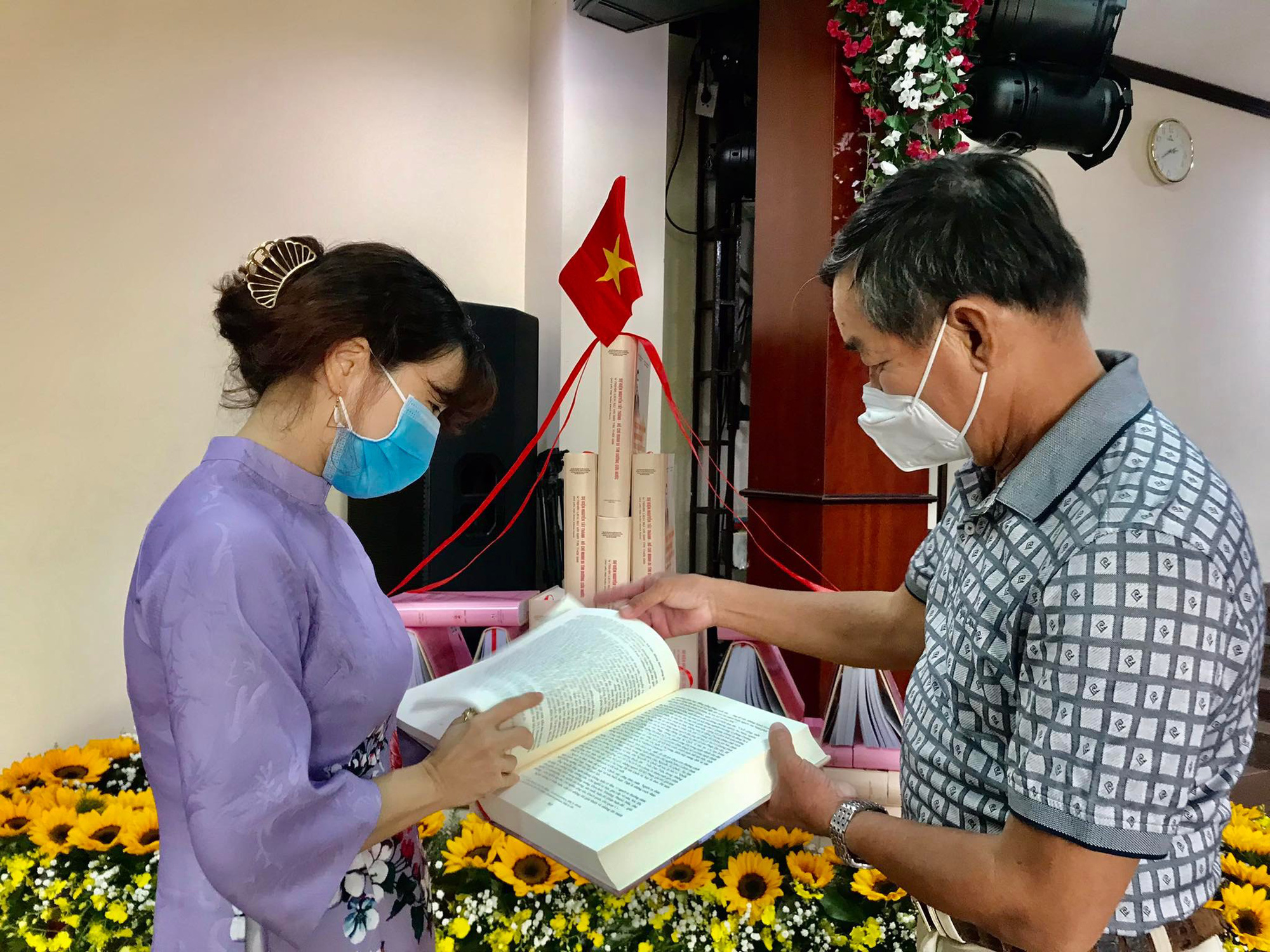 Giới thiệu kỷ yếu mang ý nghĩa lịch sử và giá trị thời đại - Ảnh 3.