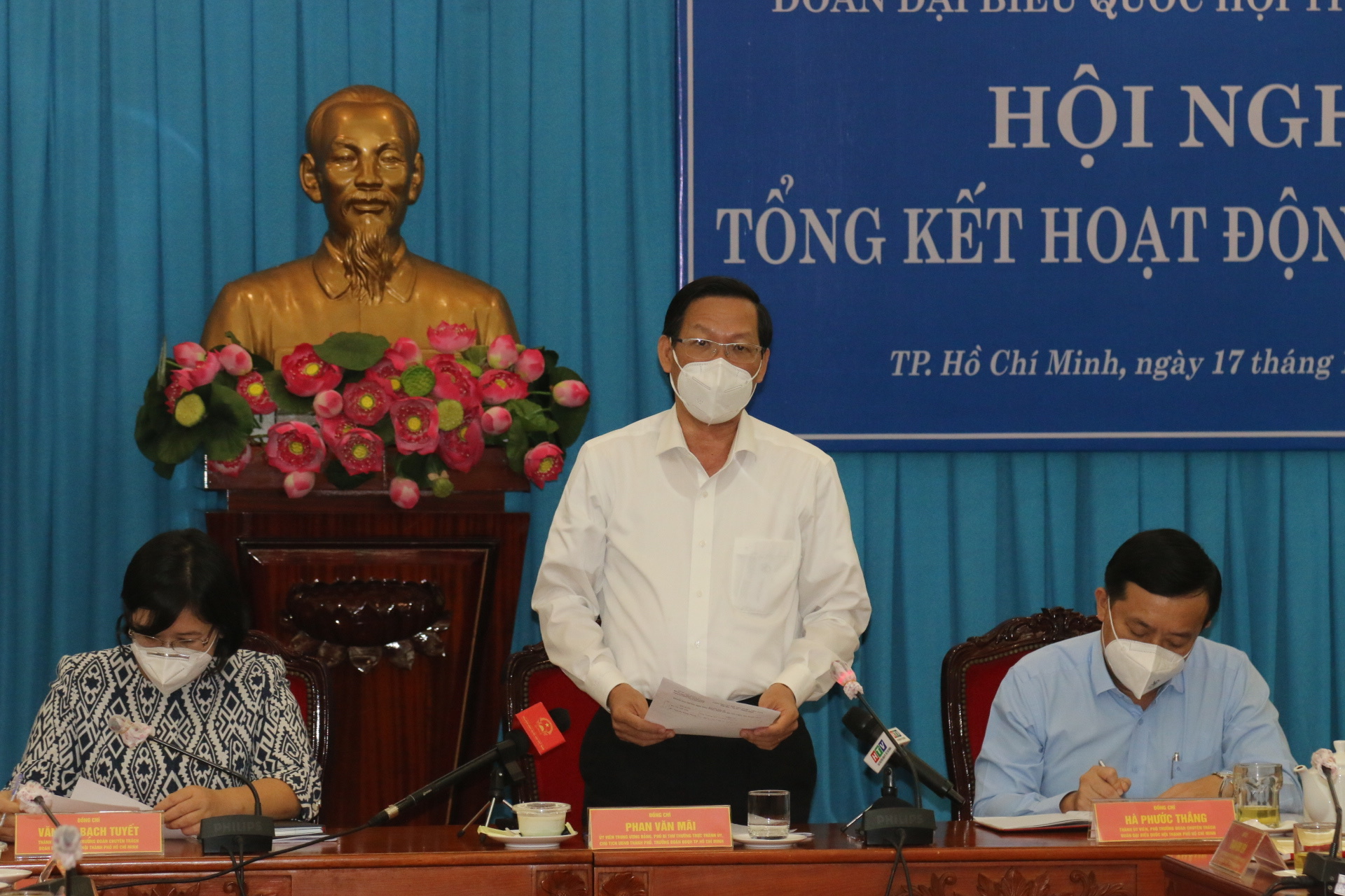 Chủ tịch Phan Văn M&atilde;i: C&aacute;c đại biểu Quốc hội đừng ngại gi&aacute;m s&aacute;t t&ocirc;i - Ảnh 1.