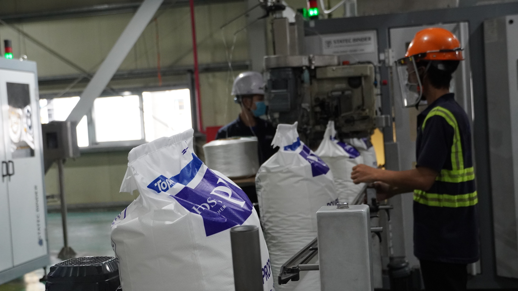 B&ecirc;n trong nh&agrave; m&aacute;y Polypropylene v&agrave; kho ngầm chứa LPG lớn nhất Đ&ocirc;ng Nam &Aacute; - Ảnh 6.