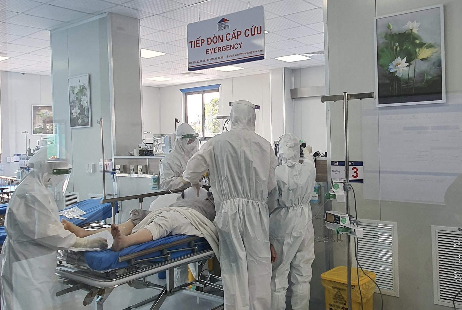 Số ca F0 tăng nhanh, H&agrave; Nội gấp r&uacute;t lập th&ecirc;m khu điều trị Covid-19 - Ảnh 1.