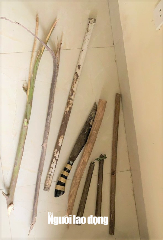 Cái kết của nhóm thợ hồ mang dao, ống tuýp, gậy… hỗn chiến để lấy số má - Ảnh 2.