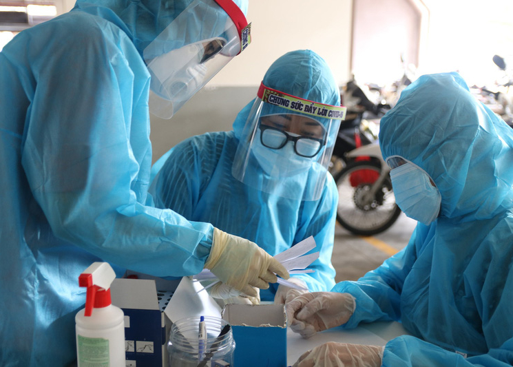 Ngày 2-12, thêm 13.698 ca mắc Covid-19, giảm hơn 800 ca so với hôm qua