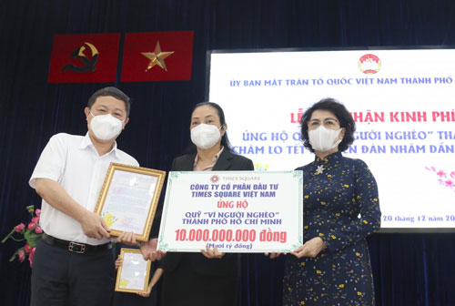TP HCM tiếp nhận 56 tỉ đồng ủng hộ người nghèo - Ảnh 1.