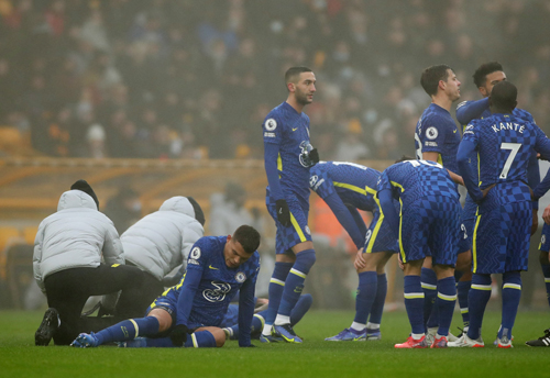 Chelsea hụt hơi cuộc đua tam mã - Ảnh 1.