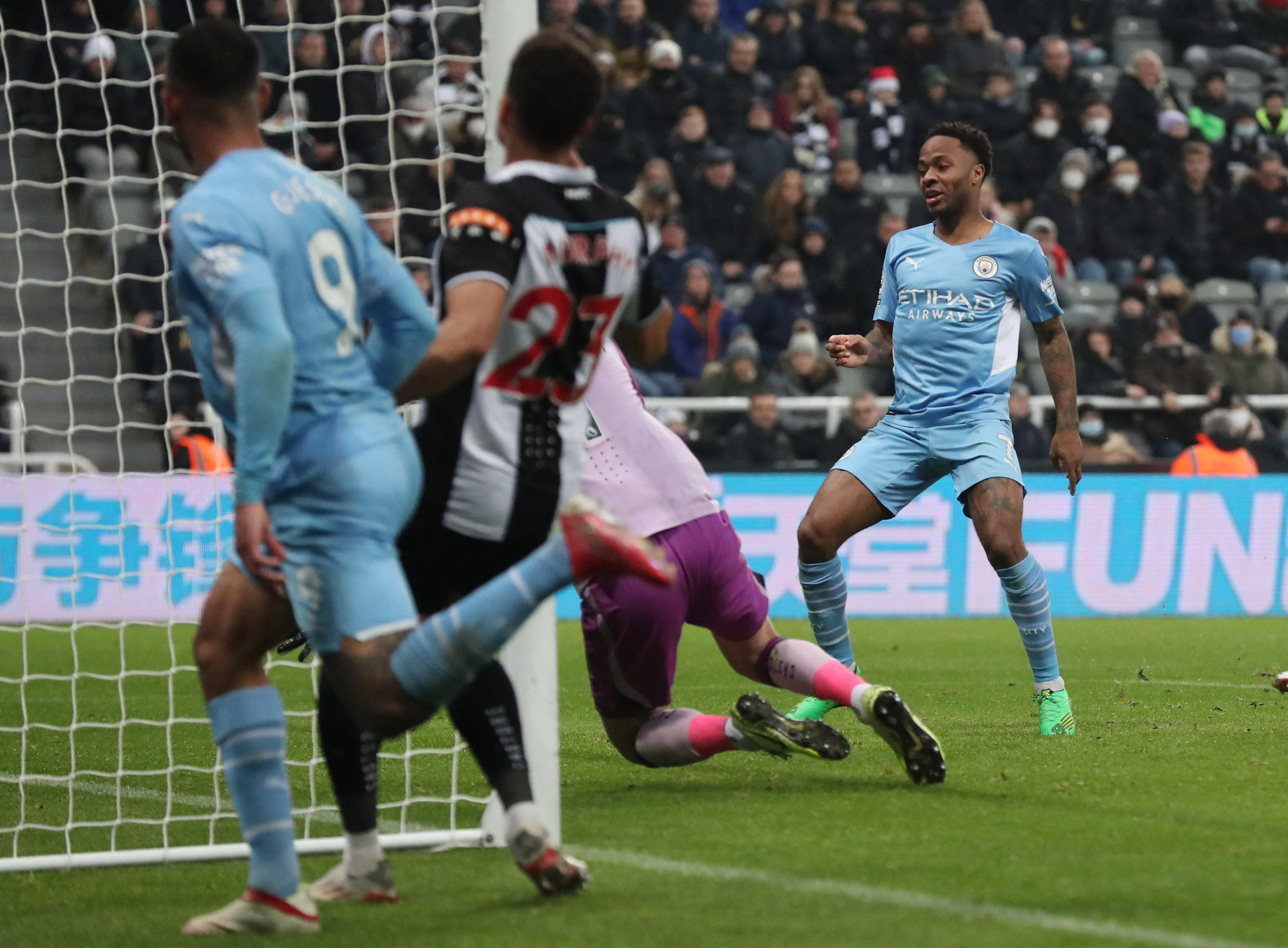 V&ugrave;i dập bản sao, Man City tạo mưa kỷ lục ng&agrave;y v&ocirc; địch m&ugrave;a Đ&ocirc;ng - Ảnh 5.