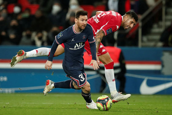 Cơ hội để Messi thể hiện bản năng ghi bàn